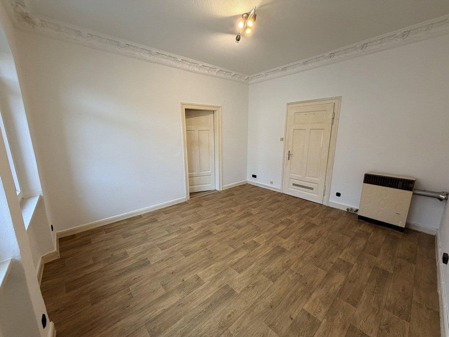 Prenájom bytu 2-izbový 56 m², Bismarkstraße 15, Nürnberg, Bavorsko Prenájom bytu 2-izbový 56 m², Bismarkstraße 15, Nürnberg, Bavorsko