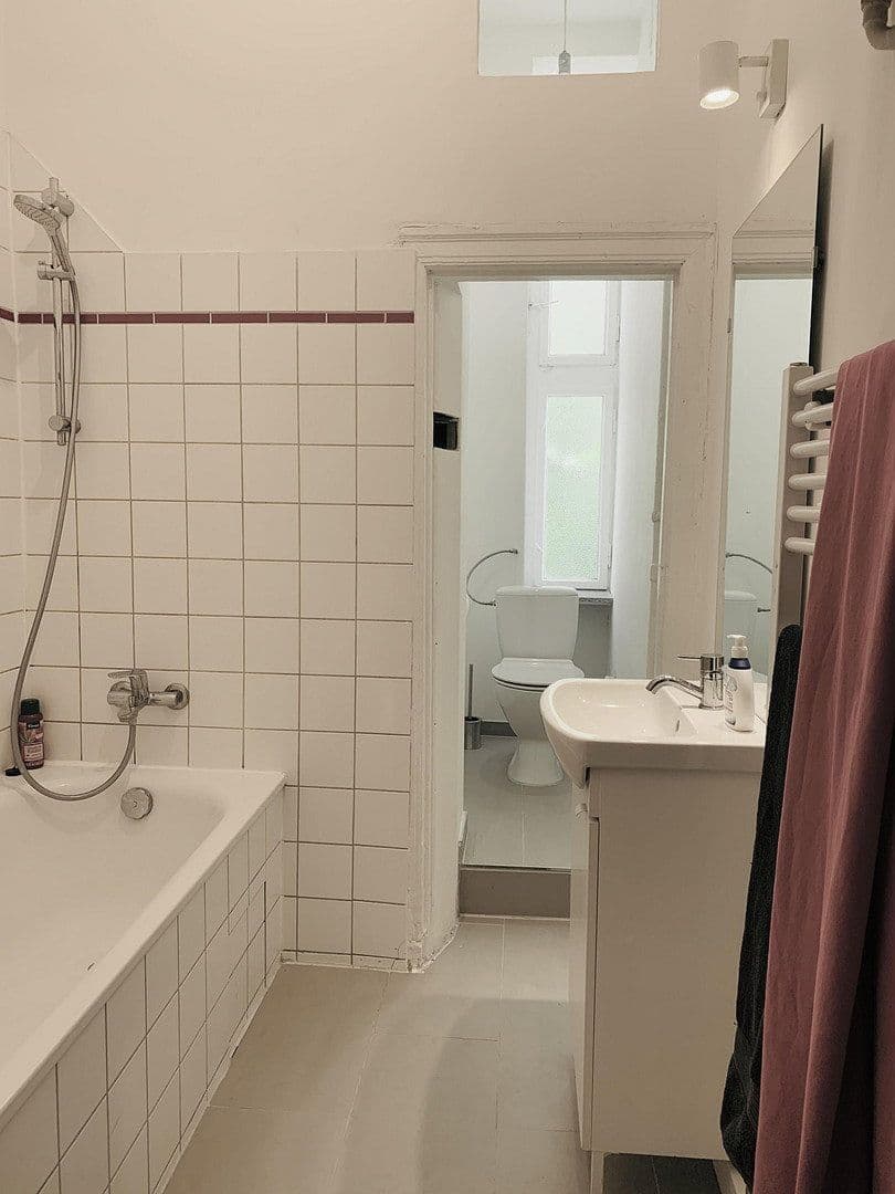 Predaj bytu 3-izbový 94 m², Hektorstraße, Berlin, Berlín Predaj bytu 3-izbový 94 m², Hektorstraße, Berlin, Berlín