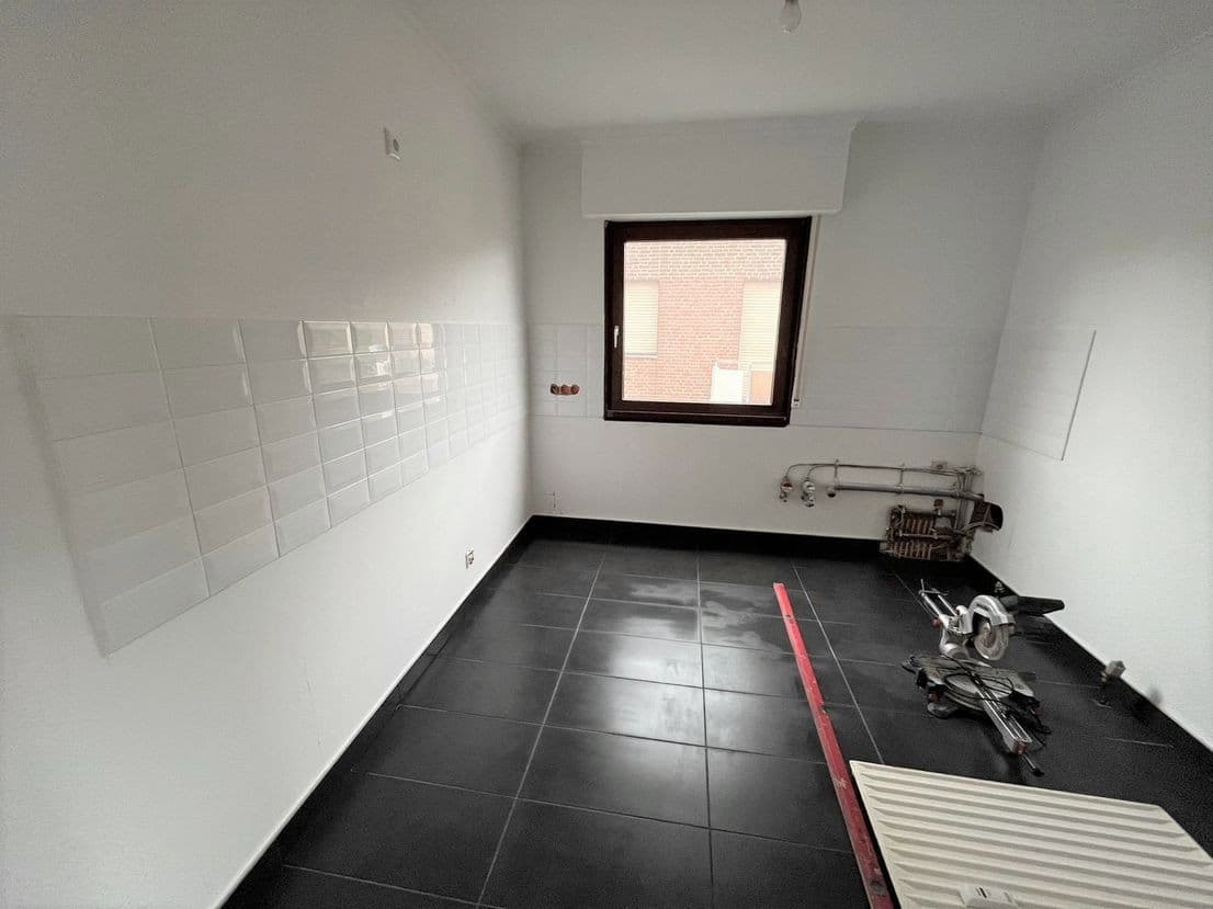 Prenájom bytu 4-izbový 97 m², Dürerstraße 63, Würselen, Severné Porýnie - Westfálsko Prenájom bytu 4-izbový 97 m², Dürerstraße 63, Würselen, Severné Porýnie - Westfálsko