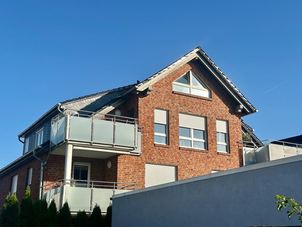 Prenájom bytu 4-izbový 126 m², Glückaufstraße 2D, Sarstedt, Dolné Sasko Prenájom bytu 4-izbový 126 m², Glückaufstraße 2D, Sarstedt, Dolné Sasko