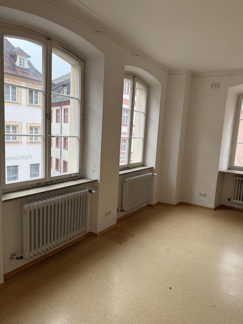 Prenájom kancelárie 125 m², Spitalstraße 17, Ellwangen (Jagst), Bádensko-Wurttembersko Prenájom kancelárie 125 m², Spitalstraße 17, Ellwangen (Jagst), Bádensko-Wurttembersko
