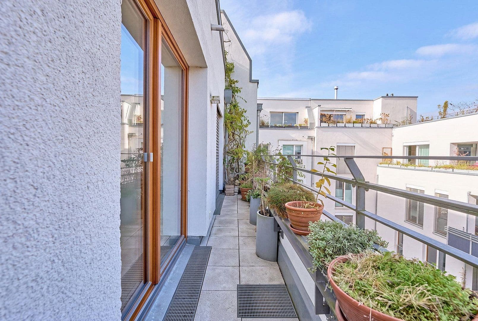 Predaj bytu 6-izbový 180 m², Berlin, Berlín Predaj bytu 6-izbový 180 m², Berlin, Berlín