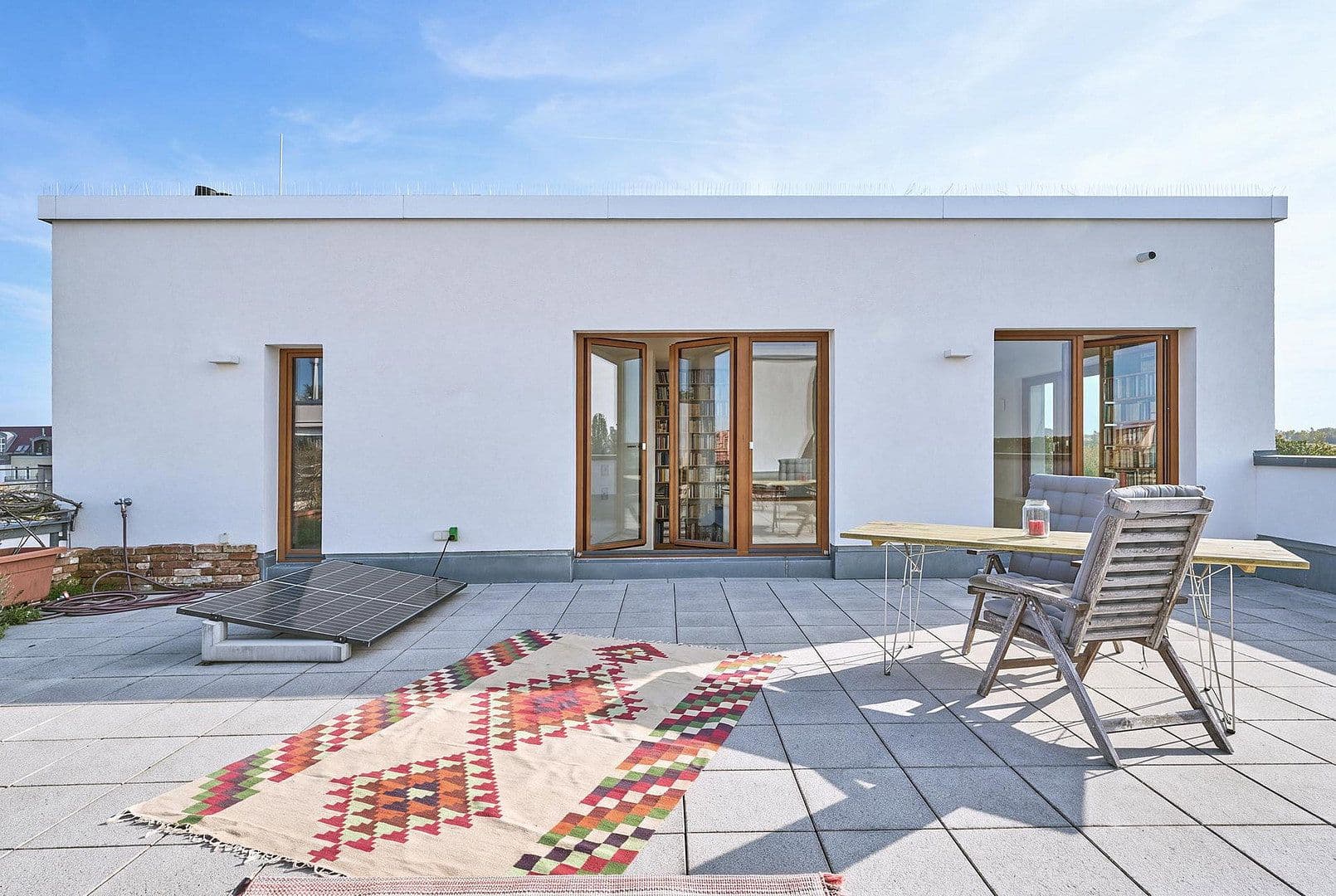 Predaj bytu 6-izbový 180 m², Berlin, Berlín Predaj bytu 6-izbový 180 m², Berlin, Berlín