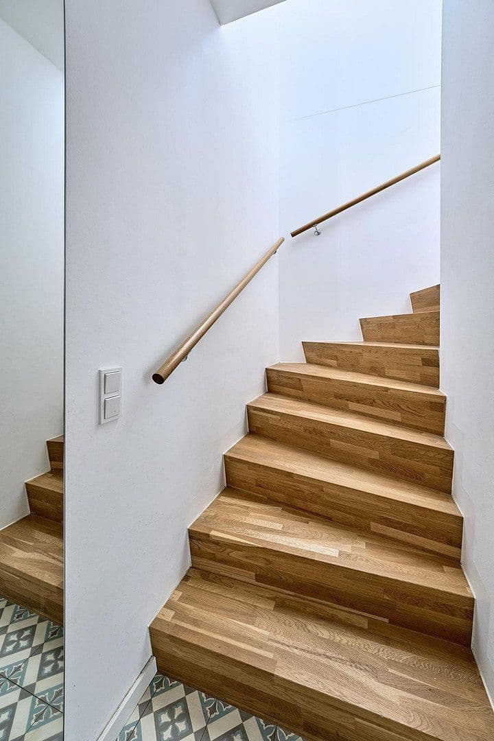 Predaj bytu 6-izbový 180 m², Berlin, Berlín Predaj bytu 6-izbový 180 m², Berlin, Berlín
