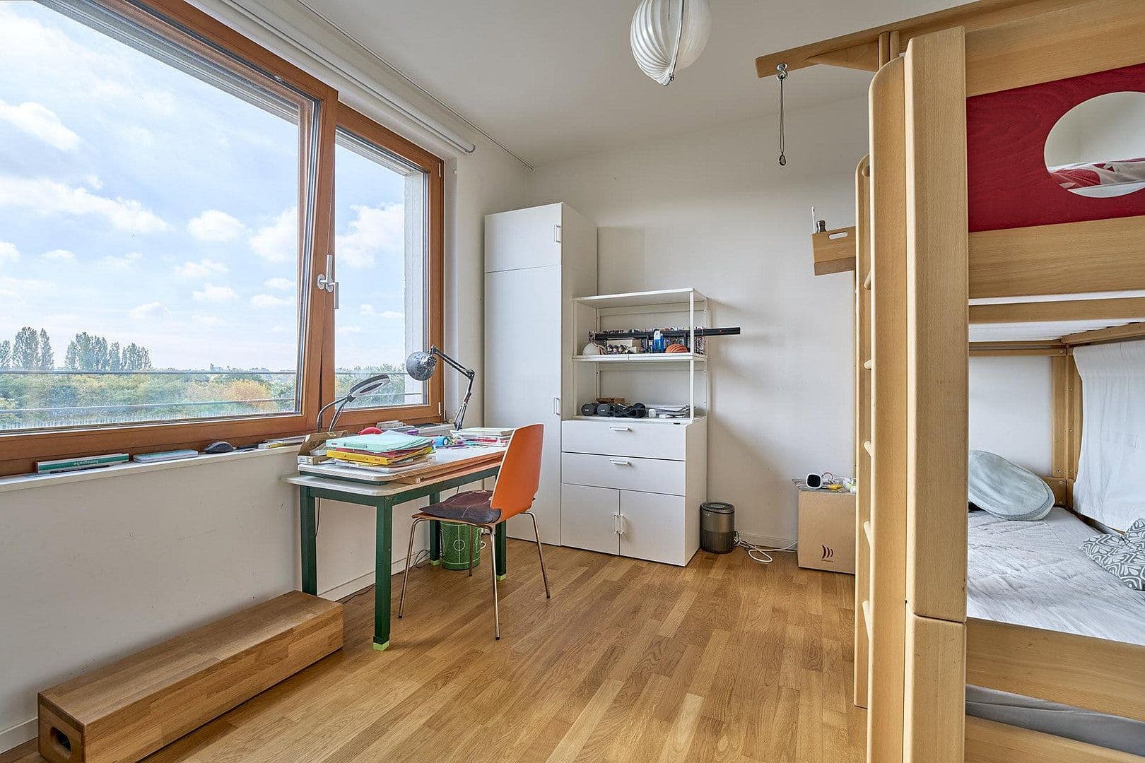 Predaj bytu 6-izbový 180 m², Berlin, Berlín Predaj bytu 6-izbový 180 m², Berlin, Berlín