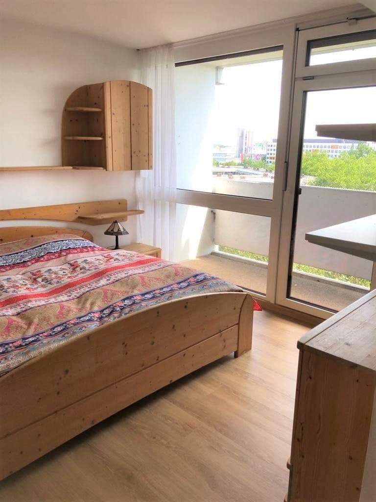 Prenájom bytu 2-izbový 67 m², München, Bavorsko Prenájom bytu 2-izbový 67 m², München, Bavorsko