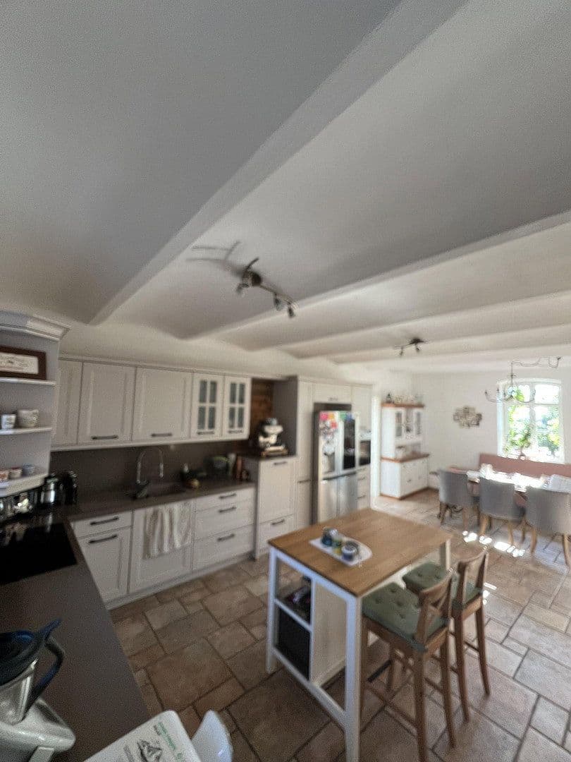Predaj domu 342 m², pozemok 832 m², Hungen, Hesensko Predaj domu 342 m², pozemok 832 m², Hungen, Hesensko