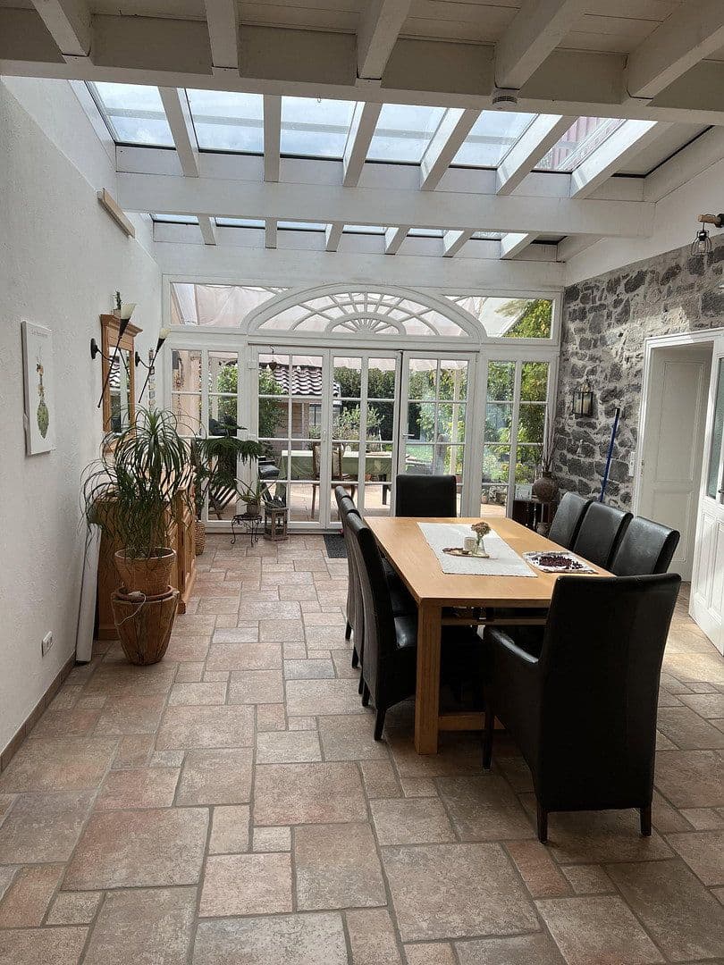 Predaj domu 342 m², pozemok 832 m², Hungen, Hesensko Predaj domu 342 m², pozemok 832 m², Hungen, Hesensko