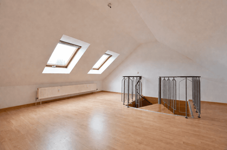 Prenájom bytu 6-izbový 147 m², Franz-Mehring-Straße 9, Chemnitz, Sasko Prenájom bytu 6-izbový 147 m², Franz-Mehring-Straße 9, Chemnitz, Sasko