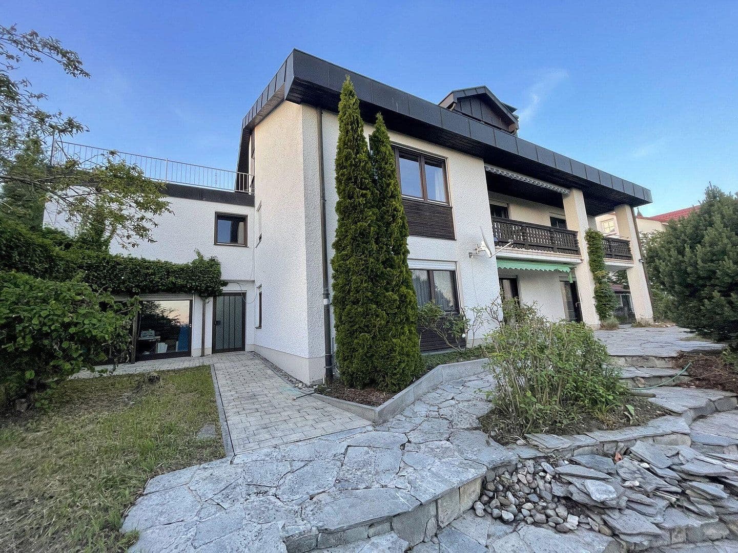 Predaj domu 340 m², pozemok 980 m², Donauwörth, Bavorsko Predaj domu 340 m², pozemok 980 m², Donauwörth, Bavorsko