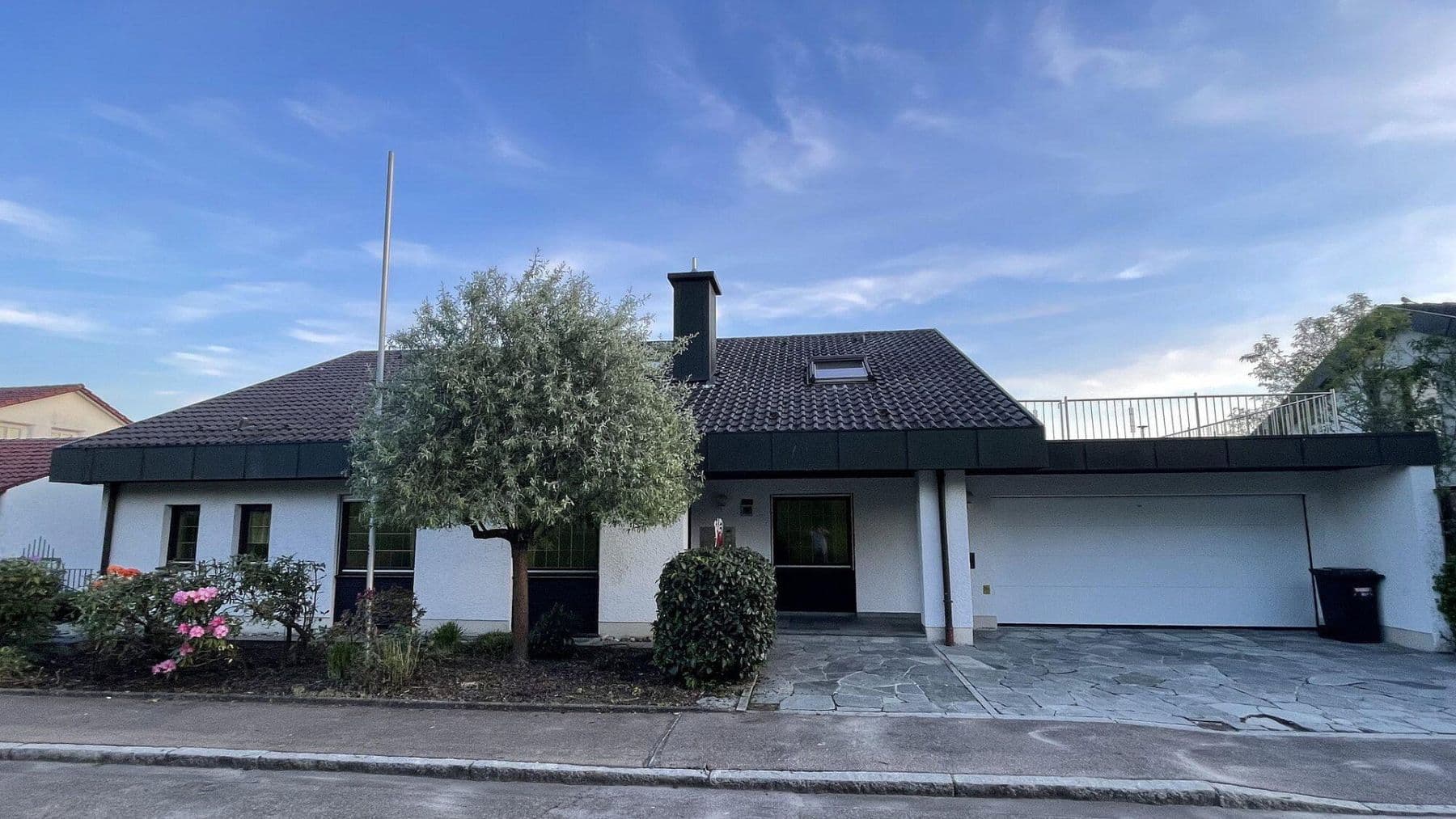 Predaj domu 340 m², pozemok 980 m², Donauwörth, Bavorsko Predaj domu 340 m², pozemok 980 m², Donauwörth, Bavorsko