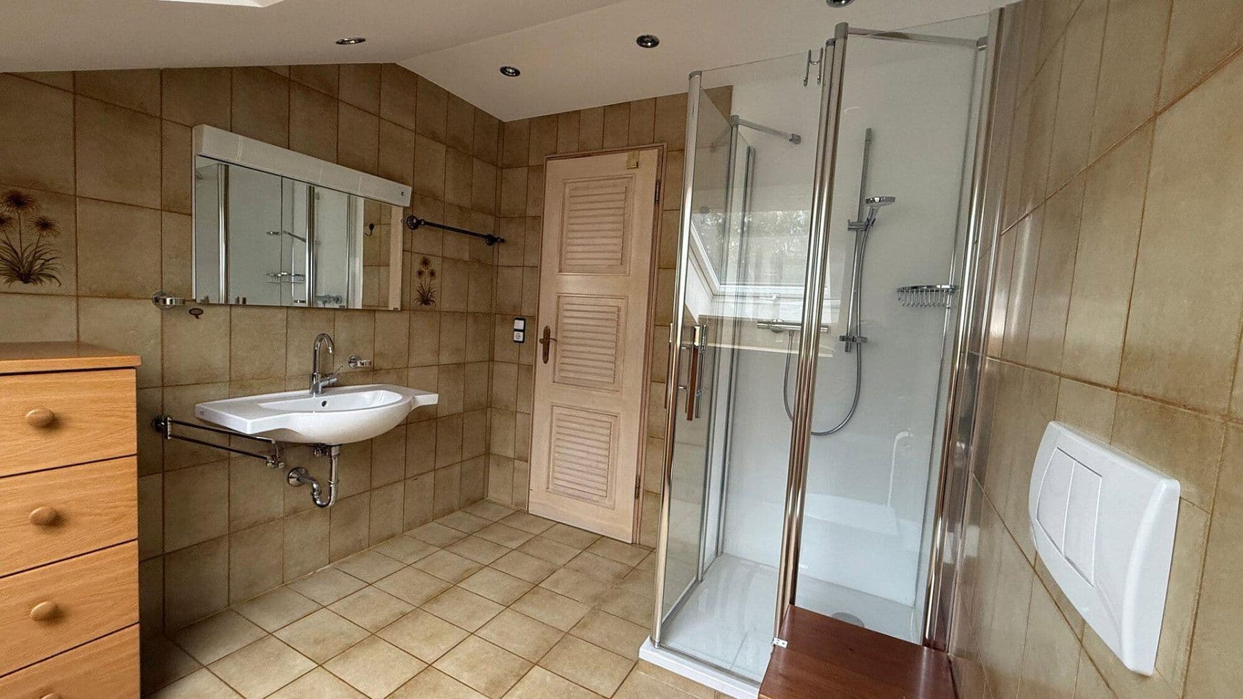 Predaj domu 340 m², pozemok 980 m², Donauwörth, Bavorsko Predaj domu 340 m², pozemok 980 m², Donauwörth, Bavorsko