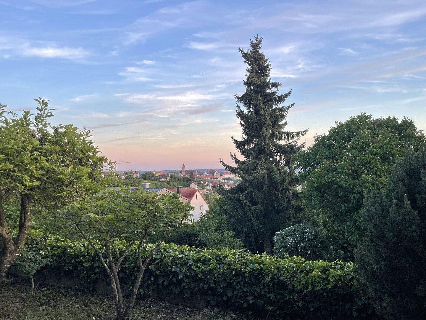 Predaj domu 340 m², pozemok 980 m², Donauwörth, Bavorsko Predaj domu 340 m², pozemok 980 m², Donauwörth, Bavorsko