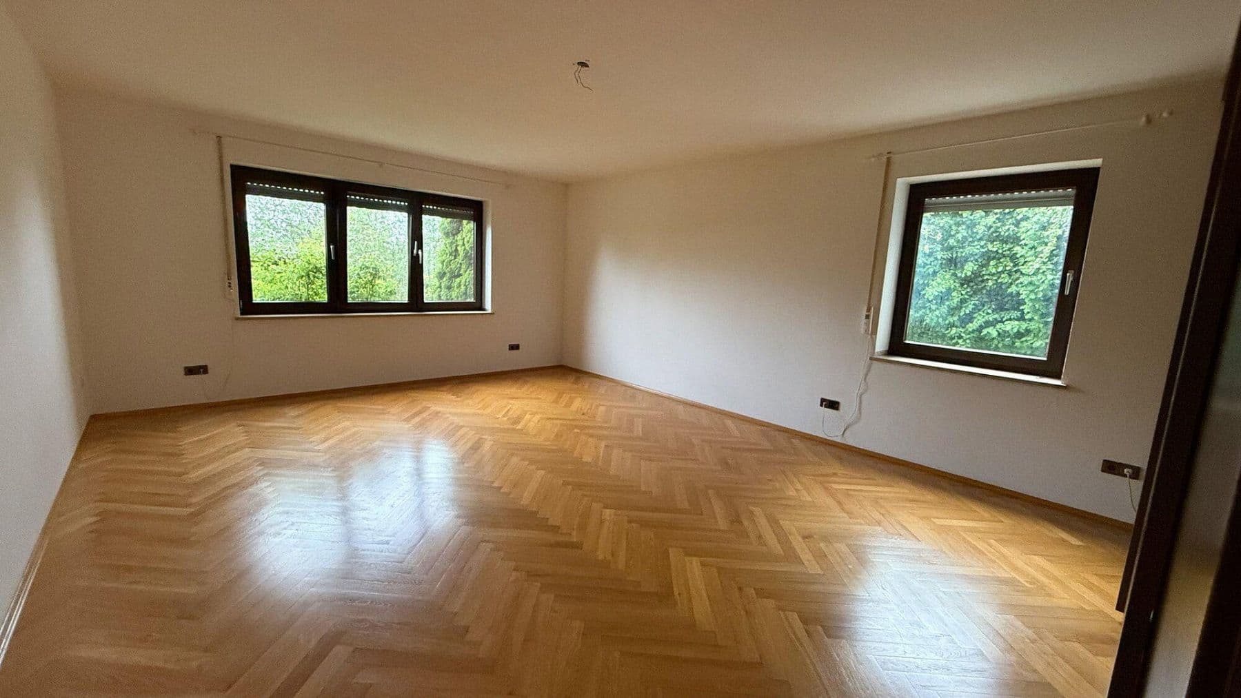 Predaj domu 340 m², pozemok 980 m², Donauwörth, Bavorsko Predaj domu 340 m², pozemok 980 m², Donauwörth, Bavorsko