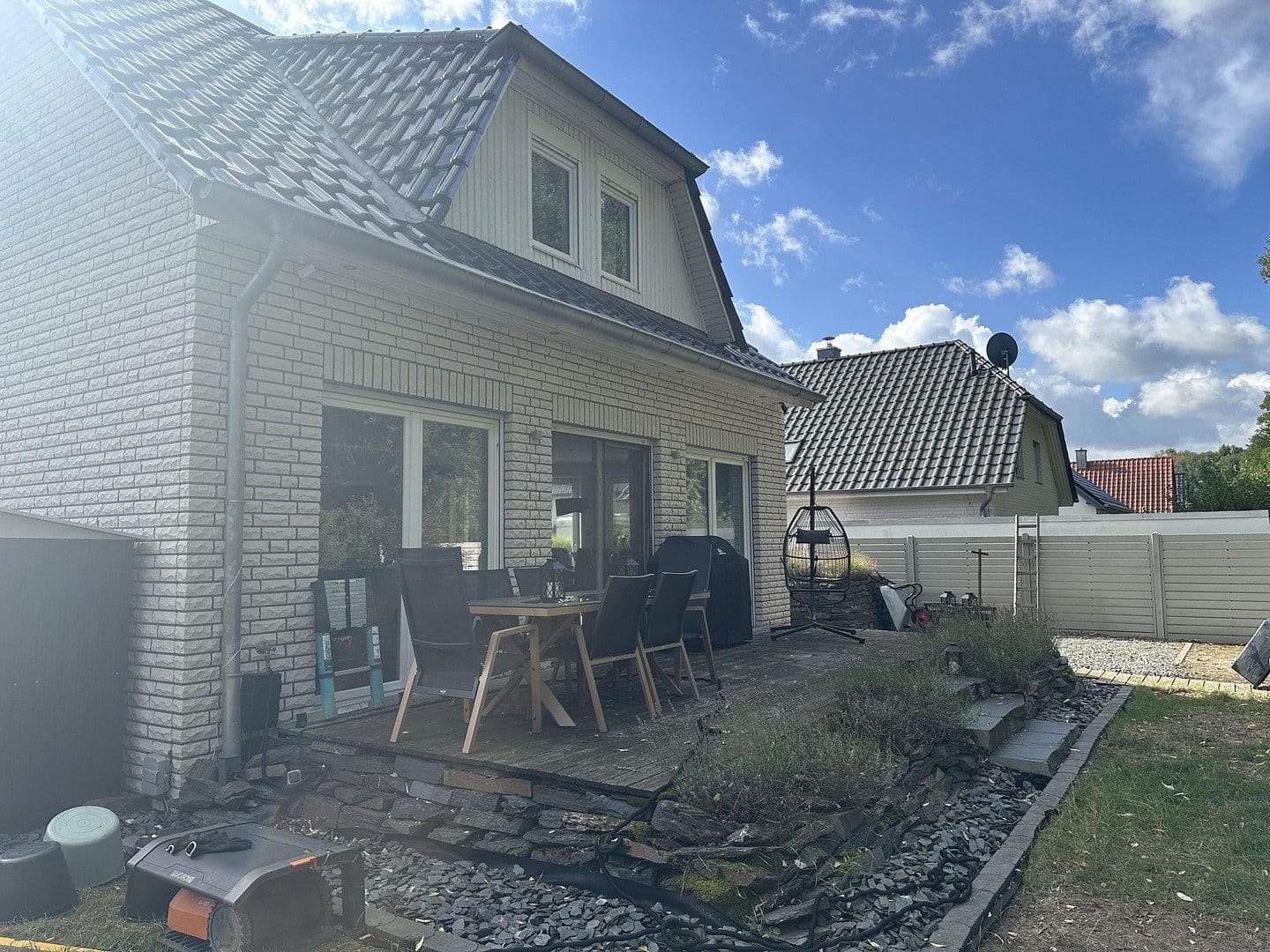 Predaj domu 115 m², pozemok 400 m², Ronnenberg, Dolné Sasko Predaj domu 115 m², pozemok 400 m², Ronnenberg, Dolné Sasko