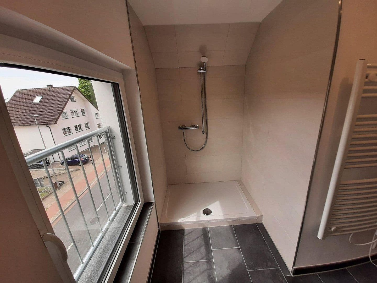 Prenájom bytu 2-izbový 64 m², Stader Landstraße 31, Bremen, Brémy Prenájom bytu 2-izbový 64 m², Stader Landstraße 31, Bremen, Brémy