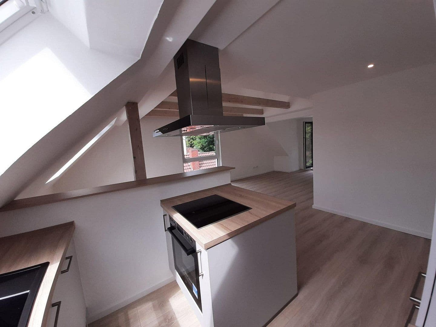 Prenájom bytu 2-izbový 64 m², Stader Landstraße 31, Bremen, Brémy Prenájom bytu 2-izbový 64 m², Stader Landstraße 31, Bremen, Brémy
