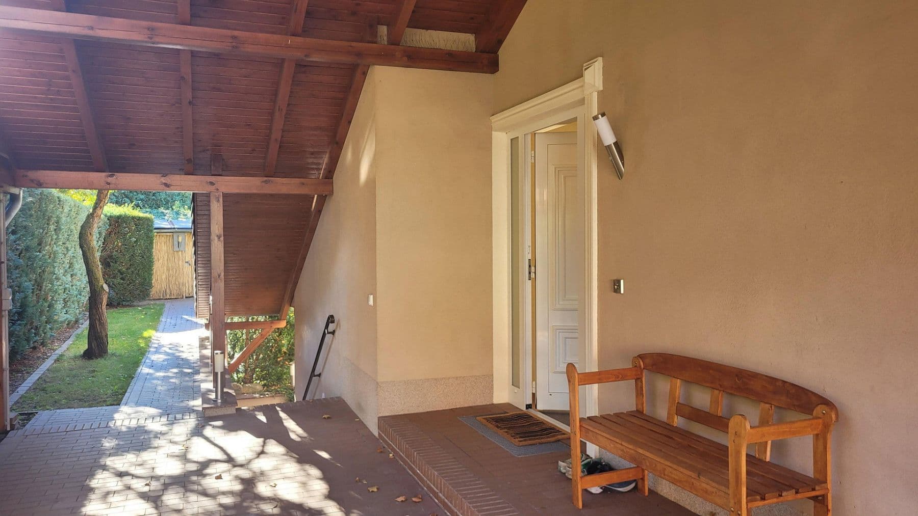 Prenájom bytu 3-izbový 80 m², Michendorf, Brandenbursko Prenájom bytu 3-izbový 80 m², Michendorf, Brandenbursko