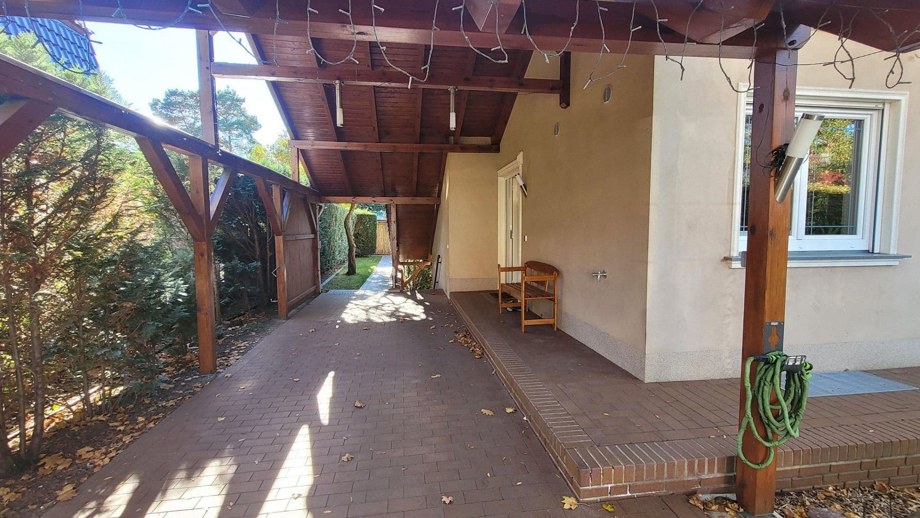 Prenájom bytu 3-izbový 80 m², Michendorf, Brandenbursko Prenájom bytu 3-izbový 80 m², Michendorf, Brandenbursko