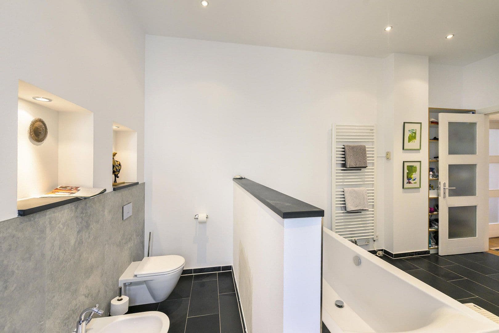 Predaj bytu 4-izbový 214 m², Berlin, Berlín Predaj bytu 4-izbový 214 m², Berlin, Berlín