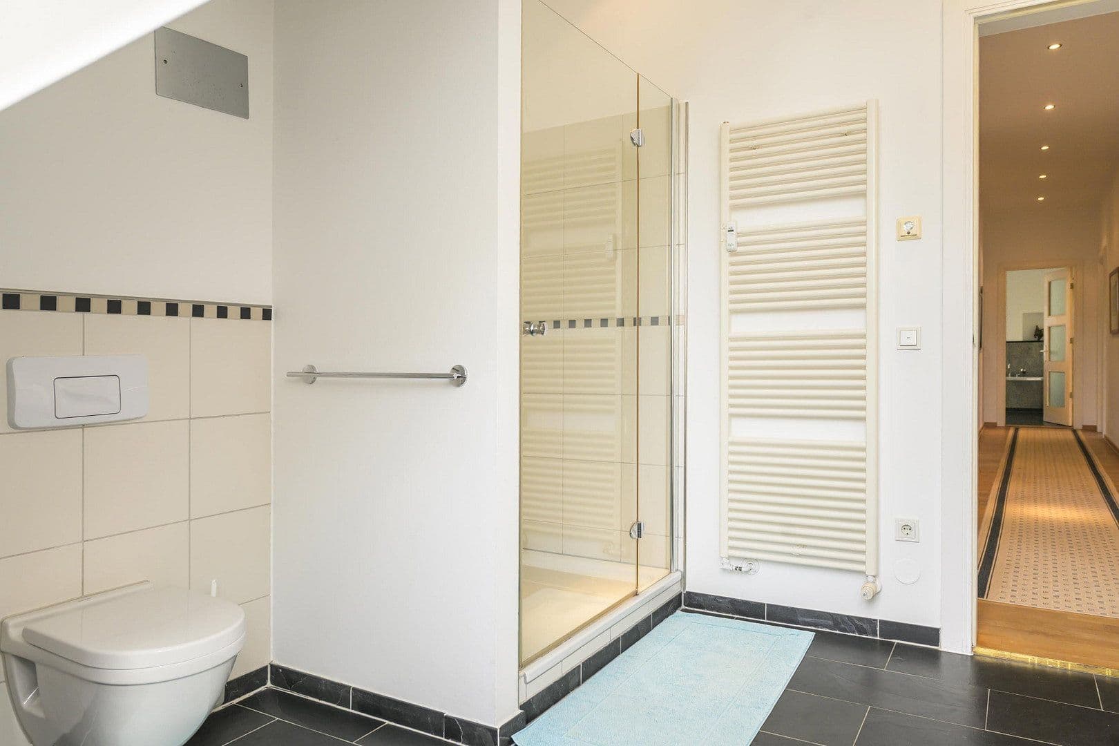 Predaj bytu 4-izbový 214 m², Berlin, Berlín Predaj bytu 4-izbový 214 m², Berlin, Berlín