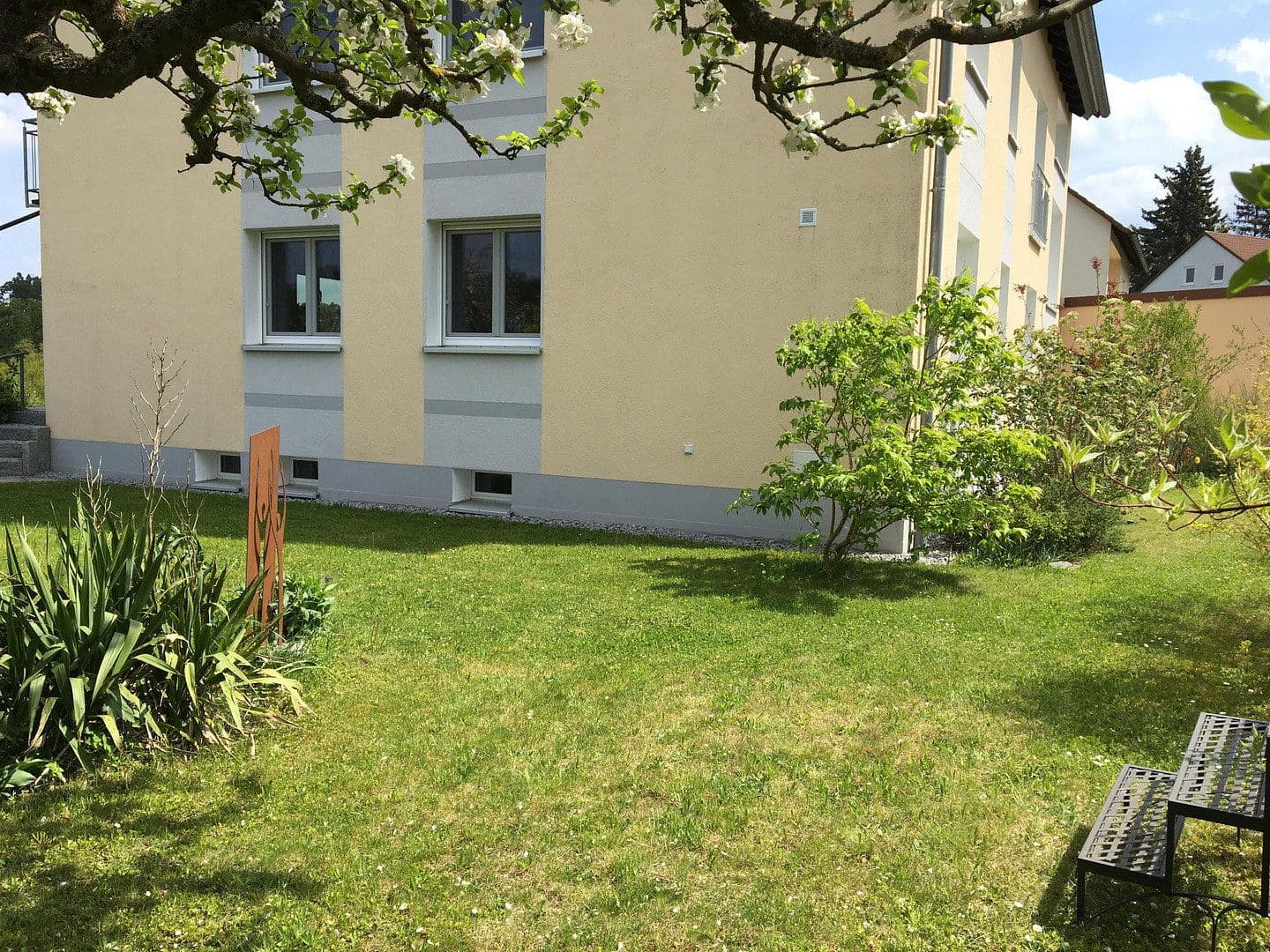 Predaj domu 271 m², pozemok 696 m², Roßtal, Bavorsko Predaj domu 271 m², pozemok 696 m², Roßtal, Bavorsko