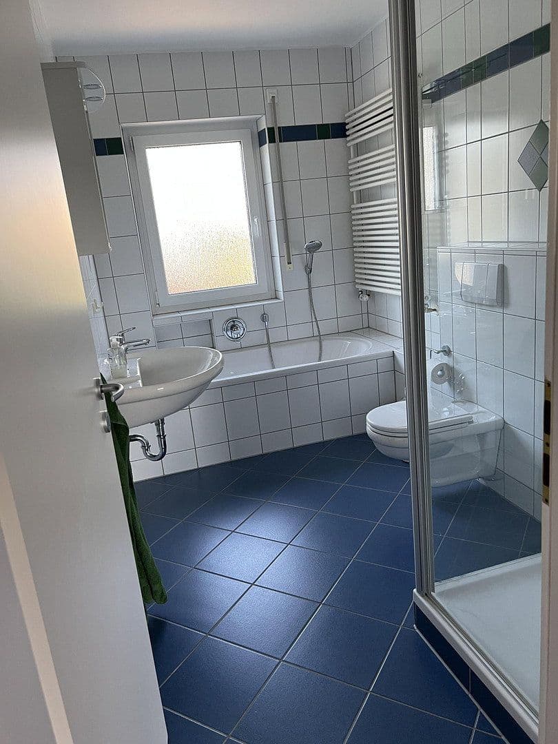 Predaj domu 271 m², pozemok 696 m², Roßtal, Bavorsko Predaj domu 271 m², pozemok 696 m², Roßtal, Bavorsko