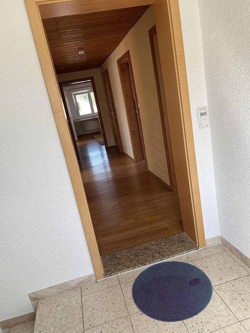 Predaj domu 271 m², pozemok 696 m², Roßtal, Bavorsko Predaj domu 271 m², pozemok 696 m², Roßtal, Bavorsko