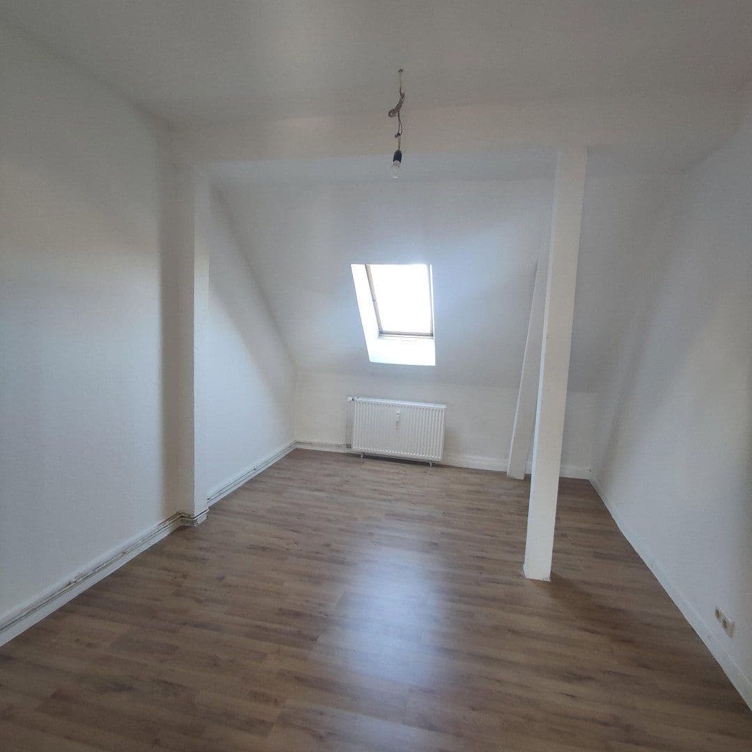 Prenájom bytu 4-izbový 78 m², Altstadtring 25, Braunschweig, Dolné Sasko Prenájom bytu 4-izbový 78 m², Altstadtring 25, Braunschweig, Dolné Sasko