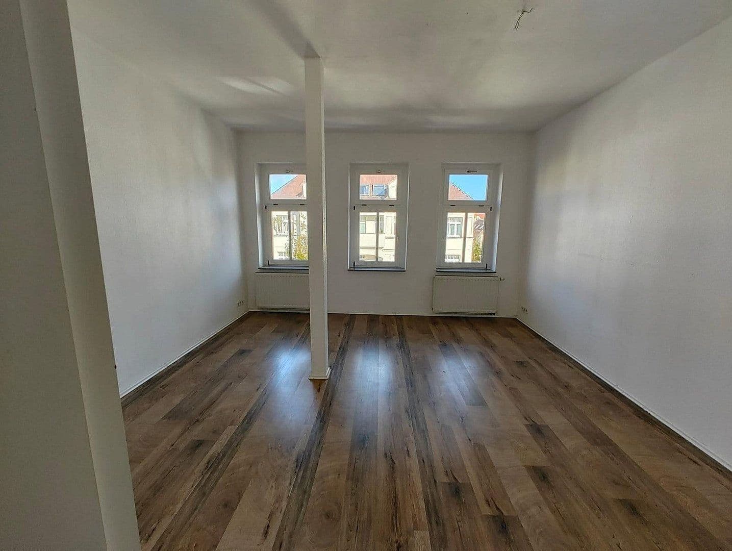 Prenájom bytu 3-izbový 88 m², Heinrich - Budde Straße 16, Leipzig, Sasko Prenájom bytu 3-izbový 88 m², Heinrich - Budde Straße 16, Leipzig, Sasko