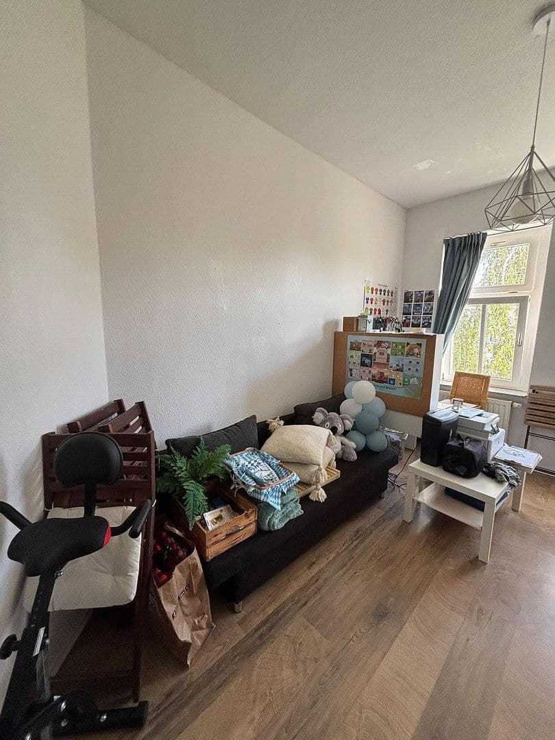 Prenájom bytu 3-izbový 88 m², Heinrich - Budde Straße, Leipzig, Sasko Prenájom bytu 3-izbový 88 m², Heinrich - Budde Straße, Leipzig, Sasko