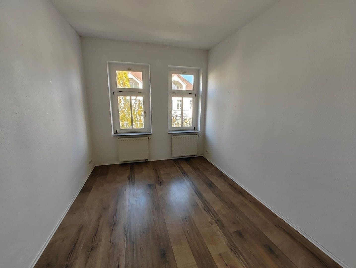 Prenájom bytu 3-izbový 88 m², Heinrich - Budde Straße 16, Leipzig, Sasko Prenájom bytu 3-izbový 88 m², Heinrich - Budde Straße 16, Leipzig, Sasko