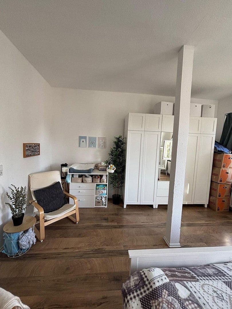 Prenájom bytu 3-izbový 88 m², Heinrich - Budde Straße, Leipzig, Sasko Prenájom bytu 3-izbový 88 m², Heinrich - Budde Straße, Leipzig, Sasko