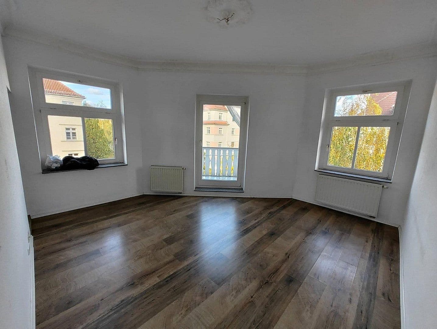 Prenájom bytu 3-izbový 88 m², Heinrich - Budde Straße 16, Leipzig, Sasko Prenájom bytu 3-izbový 88 m², Heinrich - Budde Straße 16, Leipzig, Sasko