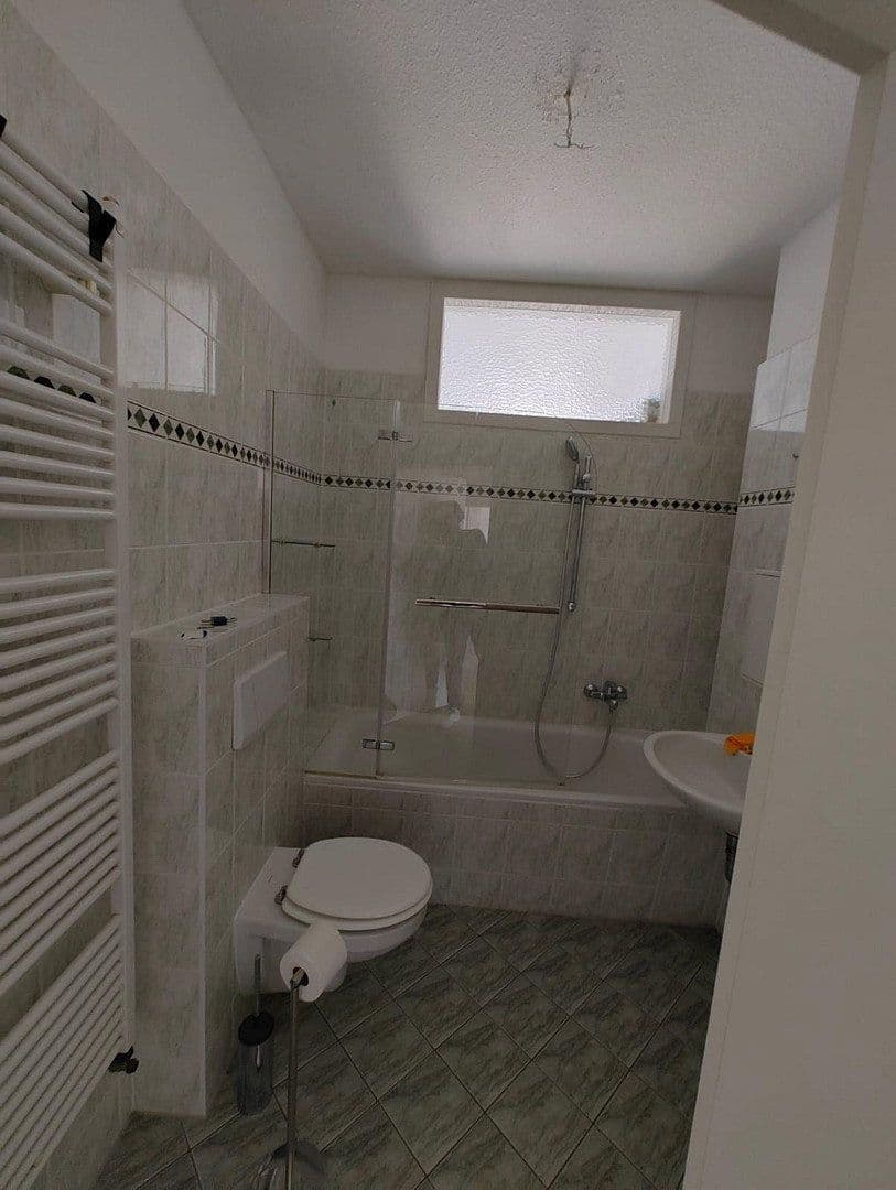 Prenájom bytu 3-izbový 88 m², Heinrich - Budde Straße 16, Leipzig, Sasko Prenájom bytu 3-izbový 88 m², Heinrich - Budde Straße 16, Leipzig, Sasko