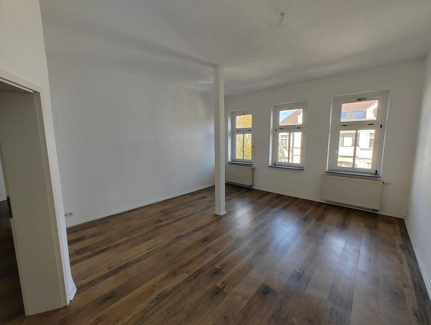 Prenájom bytu 3-izbový 88 m², Heinrich - Budde Straße 16, Leipzig, Sasko Prenájom bytu 3-izbový 88 m², Heinrich - Budde Straße 16, Leipzig, Sasko