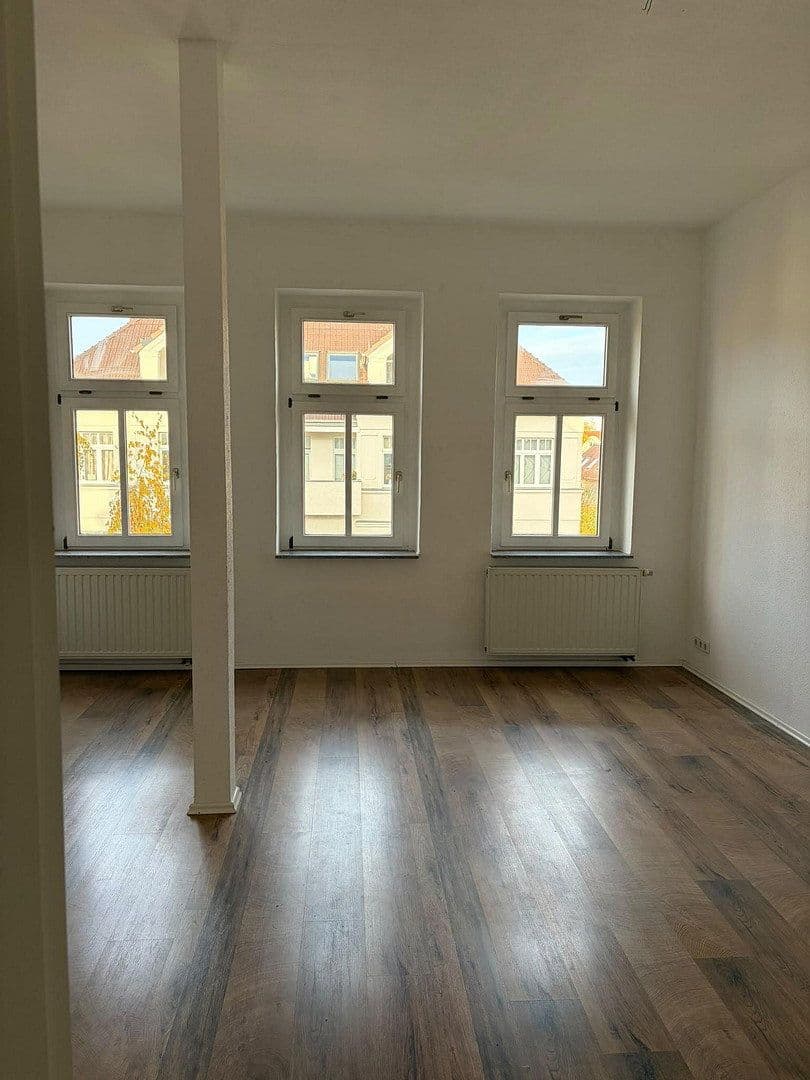 Prenájom bytu 3-izbový 88 m², Heinrich - Budde Straße 16, Leipzig, Sasko Prenájom bytu 3-izbový 88 m², Heinrich - Budde Straße 16, Leipzig, Sasko
