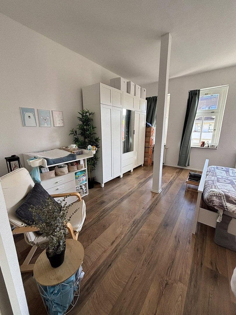 Prenájom bytu 3-izbový 88 m², Heinrich - Budde Straße, Leipzig, Sasko Prenájom bytu 3-izbový 88 m², Heinrich - Budde Straße, Leipzig, Sasko