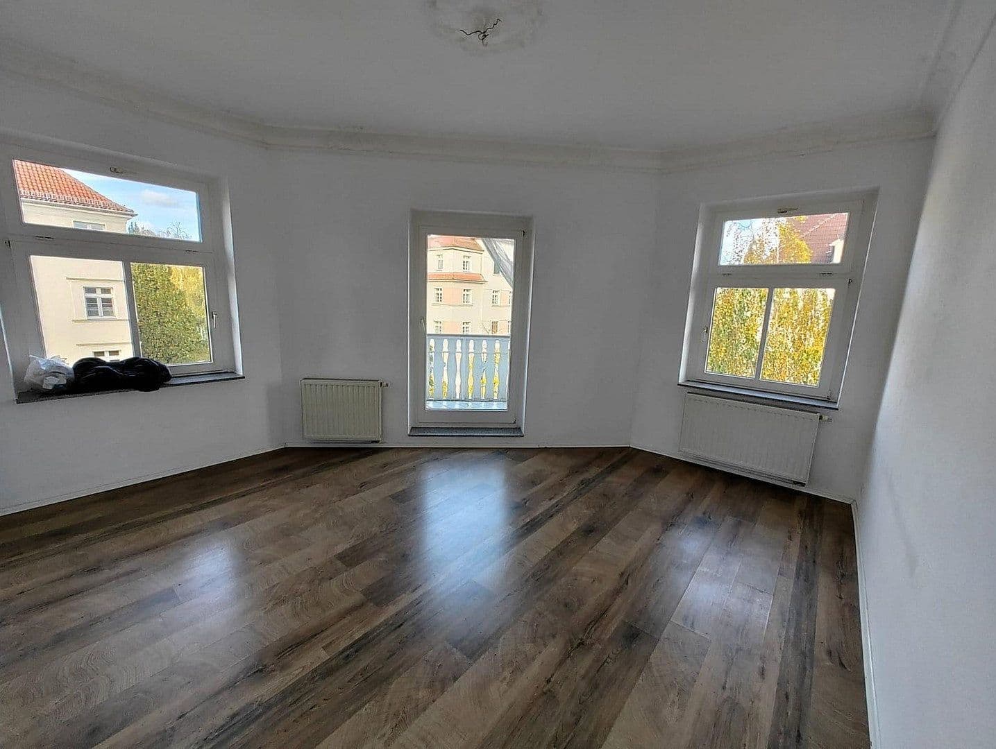 Prenájom bytu 3-izbový 88 m², Heinrich - Budde Straße 16, Leipzig, Sasko Prenájom bytu 3-izbový 88 m², Heinrich - Budde Straße 16, Leipzig, Sasko