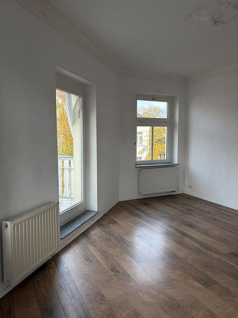 Prenájom bytu 3-izbový 88 m², Heinrich - Budde Straße 16, Leipzig, Sasko Prenájom bytu 3-izbový 88 m², Heinrich - Budde Straße 16, Leipzig, Sasko