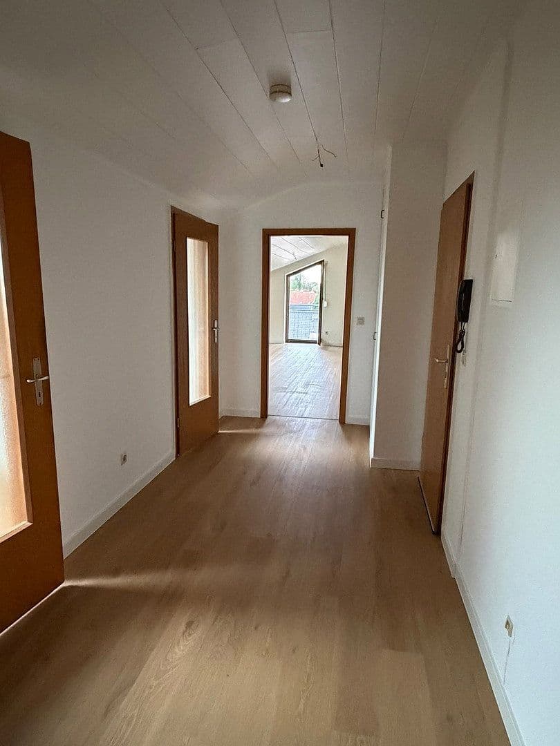 Prenájom bytu 4-izbový 115 m², Brühl, Bádensko-Wurttembersko Prenájom bytu 4-izbový 115 m², Brühl, Bádensko-Wurttembersko