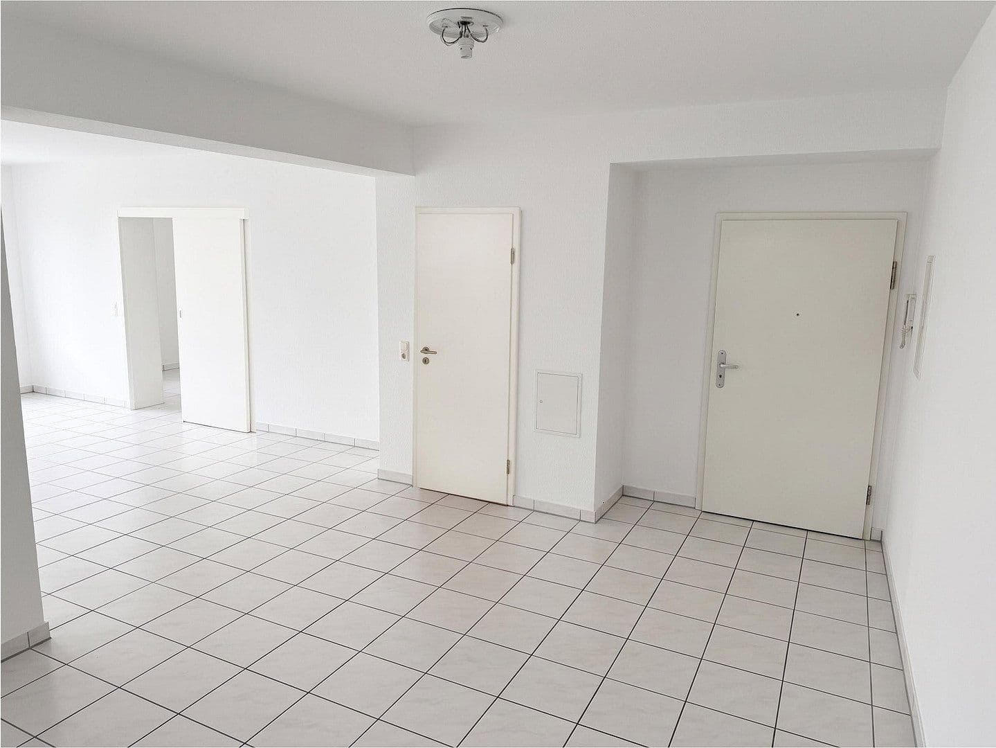 Prenájom bytu 1-izbový 57 m², Wächtersbach, Hesensko Prenájom bytu 1-izbový 57 m², Wächtersbach, Hesensko