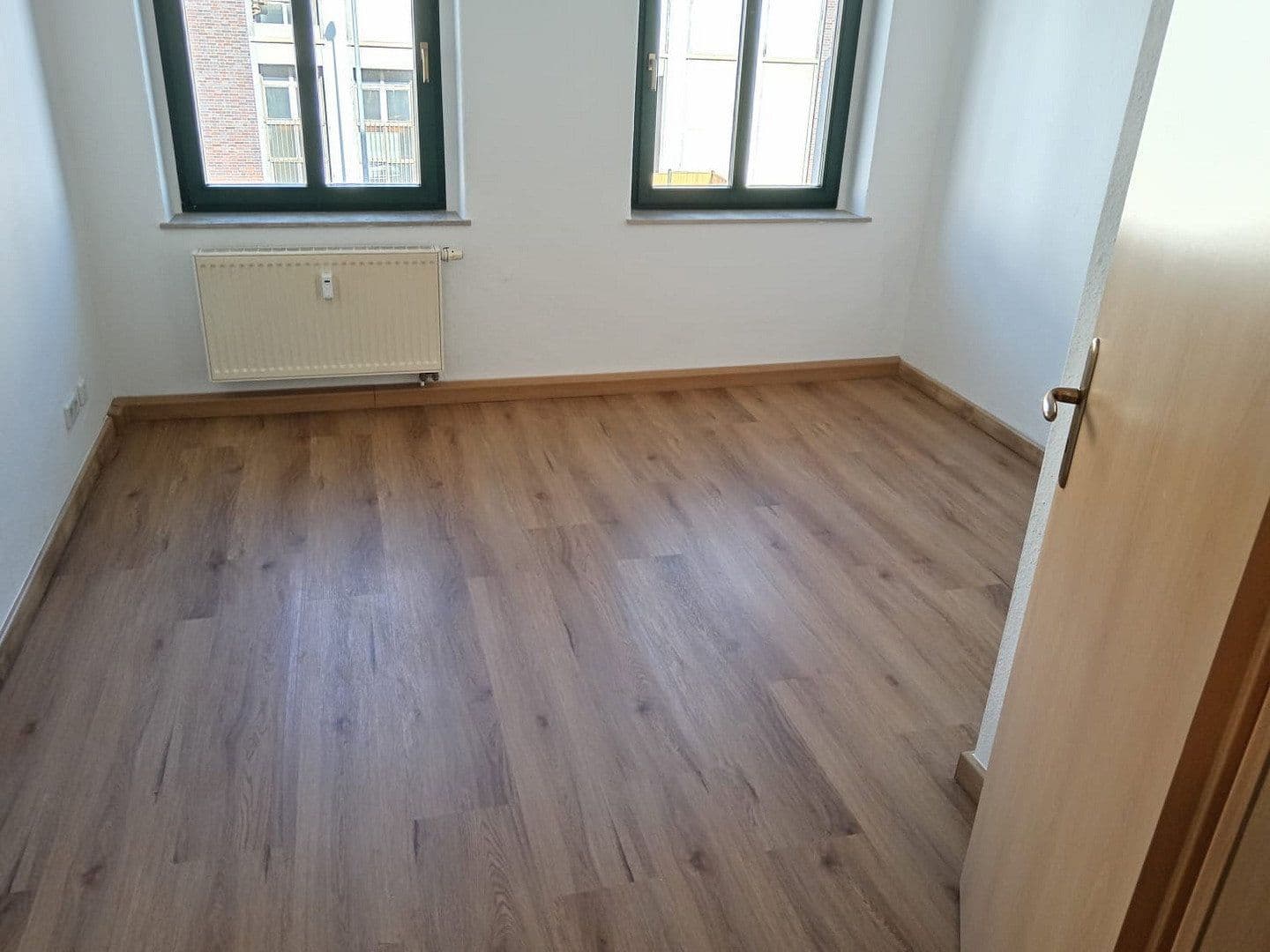 Prenájom bytu 4-izbový 97 m², Marienberger Straße 18, Chemnitz, Sasko Prenájom bytu 4-izbový 97 m², Marienberger Straße 18, Chemnitz, Sasko