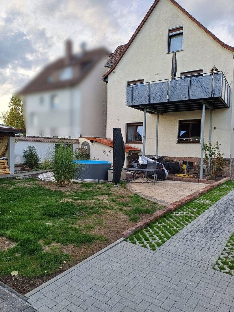 Predaj domu 191 m², pozemok 353 m², Butzbach, Hesensko Predaj domu 191 m², pozemok 353 m², Butzbach, Hesensko