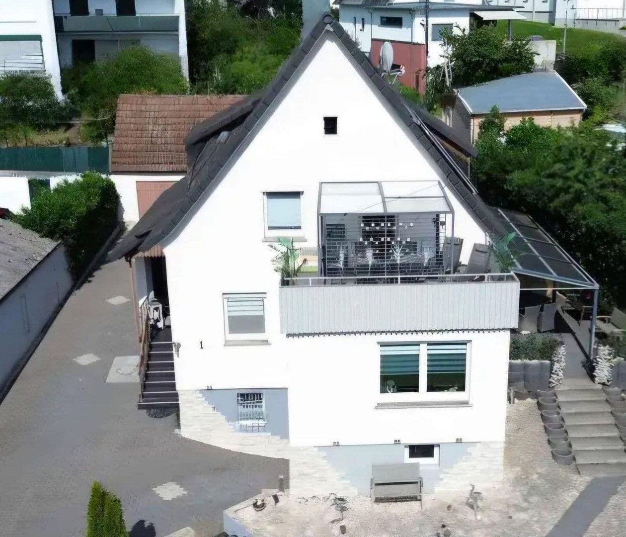 Predaj domu 155 m², pozemok 707 m², Brackenheim, Bádensko-Wurttembersko Predaj domu 155 m², pozemok 707 m², Brackenheim, Bádensko-Wurttembersko