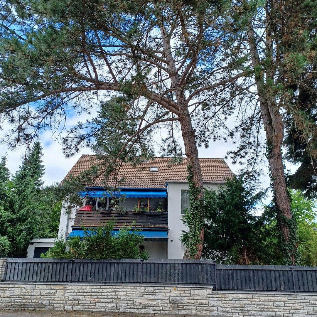 Prenájom bytu 1-izbový 45 m², Fürth, Bavorsko Prenájom bytu 1-izbový 45 m², Fürth, Bavorsko