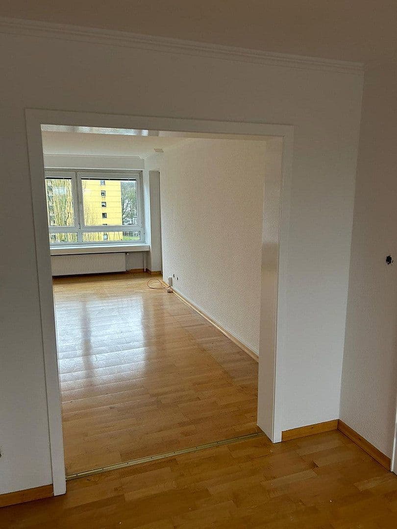 Prenájom bytu 3-izbový 104 m², Pinnaudamm 4, Pinneberg, Šlezvicko-Holštajnsko Prenájom bytu 3-izbový 104 m², Pinnaudamm 4, Pinneberg, Šlezvicko-Holštajnsko