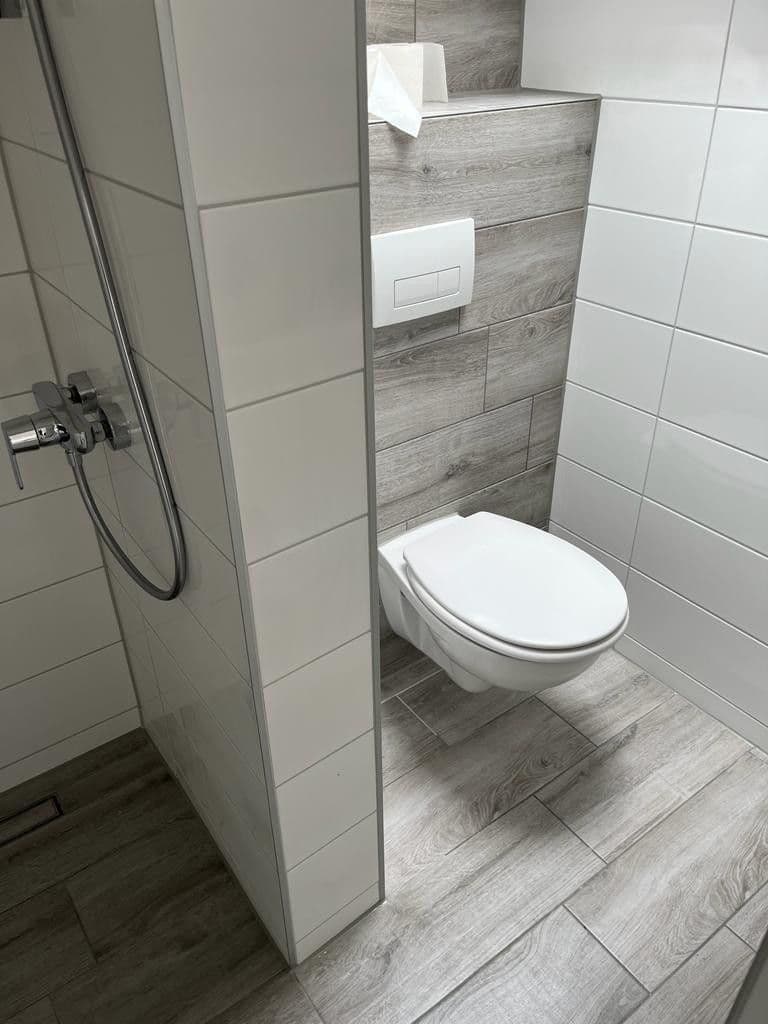 Prenájom bytu 2-izbový 60 m², Schelklingen, Bádensko-Wurttembersko Prenájom bytu 2-izbový 60 m², Schelklingen, Bádensko-Wurttembersko