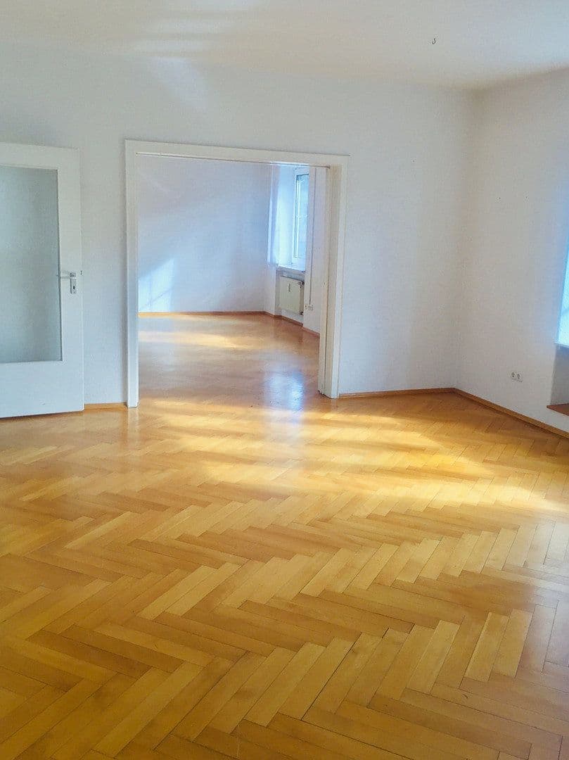 Prenájom kancelárie 109 m², Bobingen, Bavorsko Prenájom kancelárie 109 m², Bobingen, Bavorsko