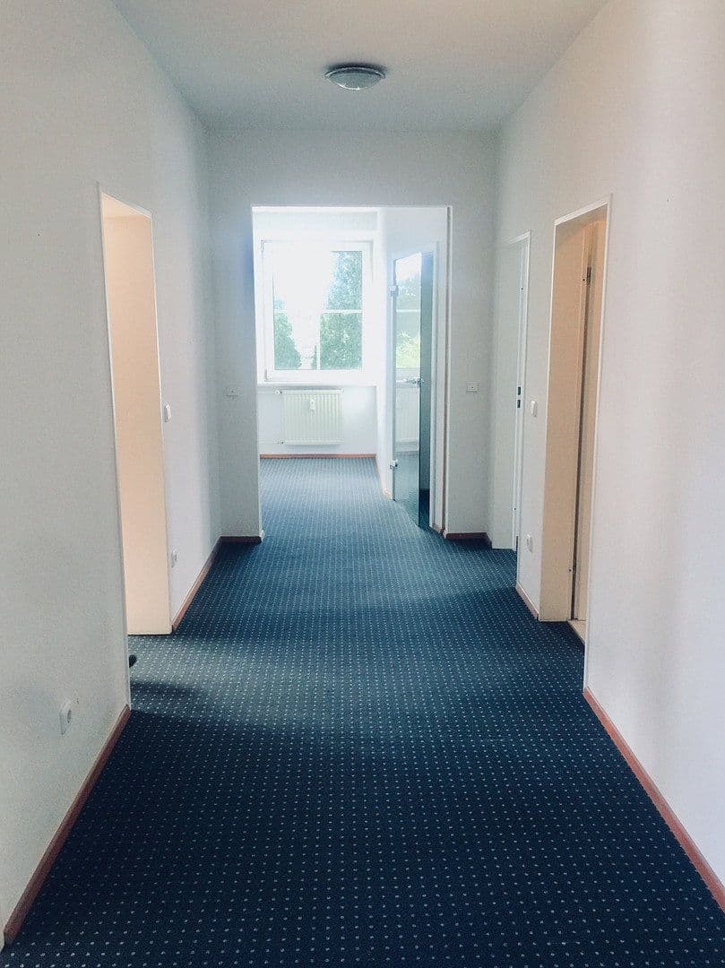 Prenájom kancelárie 109 m², Bobingen, Bavorsko Prenájom kancelárie 109 m², Bobingen, Bavorsko